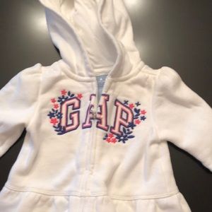 Gap Hoodie